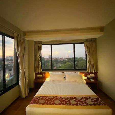 My Dream Hotel Yangon Exterior foto